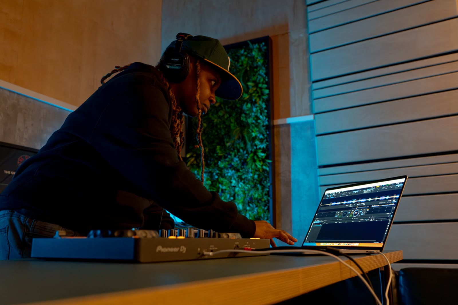 Blauwave DJing